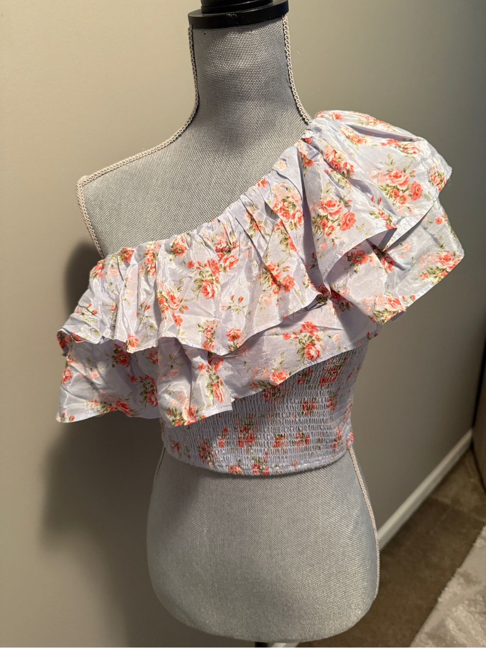 Abercrombie & Fitch Lavender Floral One-Shoulder Ruffle Crop Top